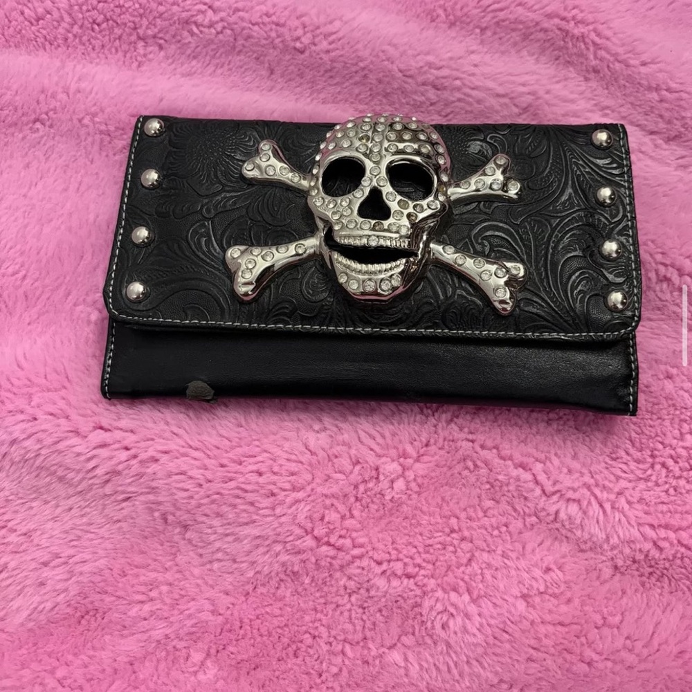 Betsey Johnson Black Wallet with Silver Skull Design